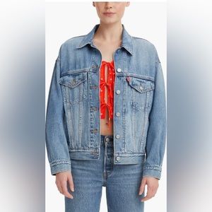 LEVI Women’s Jean Jacket Size L